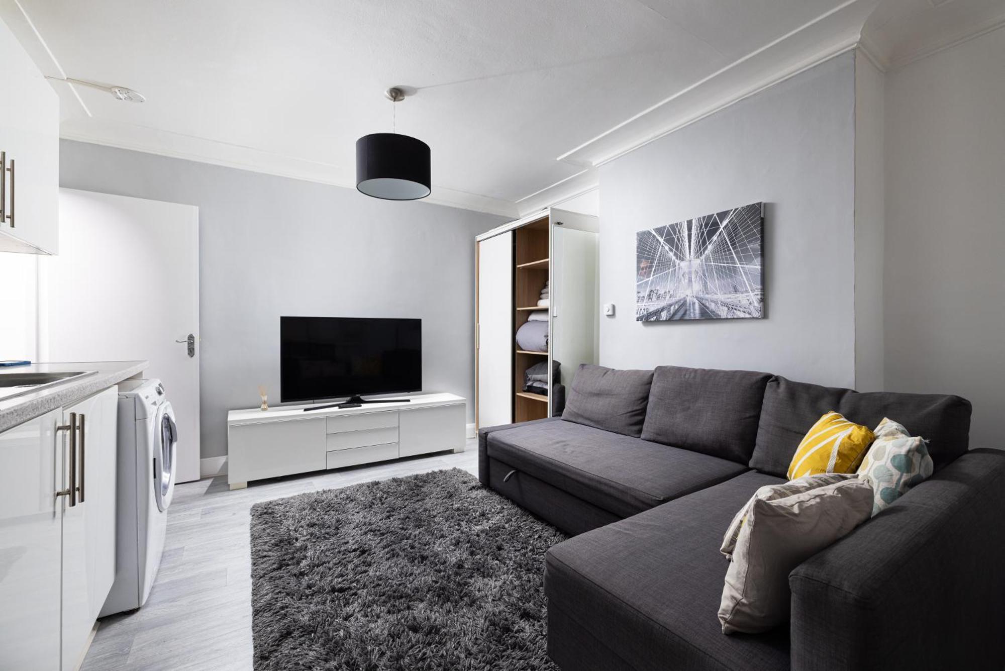 One Bedroom Apartment Opposite Brent Cross Station London Ngoại thất bức ảnh